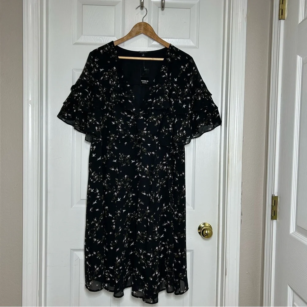 Torrid Black Floral Birds Print Chiffon Ruffled Wrap Versatile  Dress 2/2X/18-20 - Picture 2 of 16